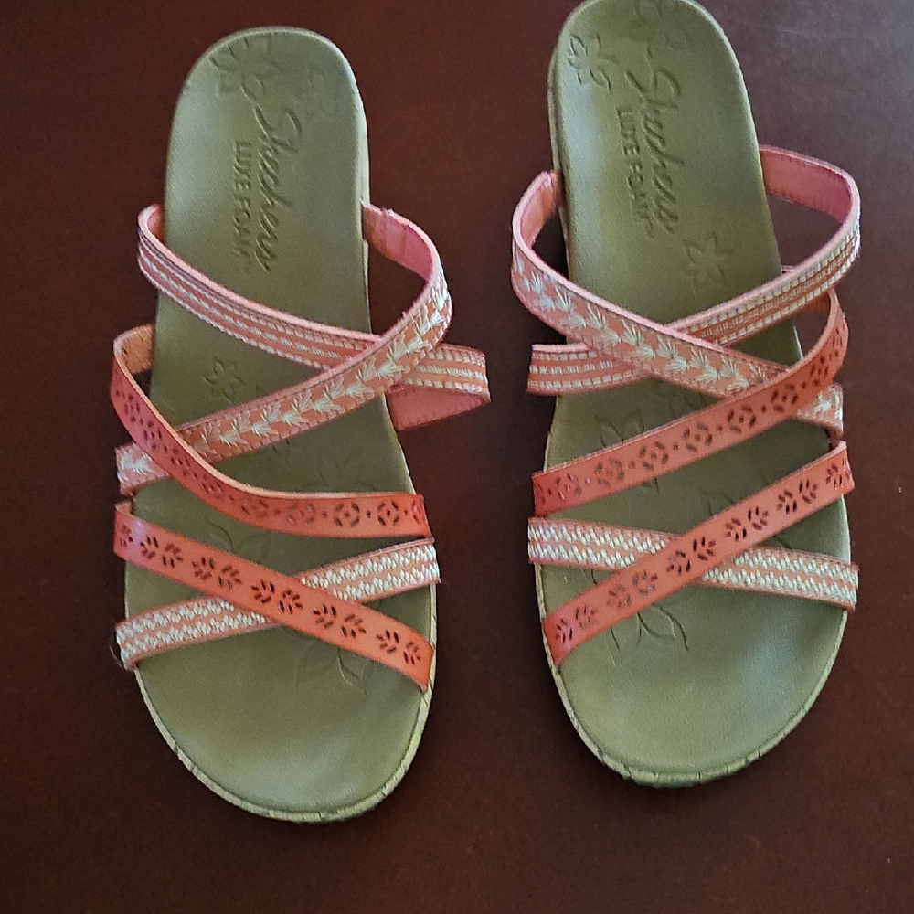 Skechers Coral and Pink Sandals